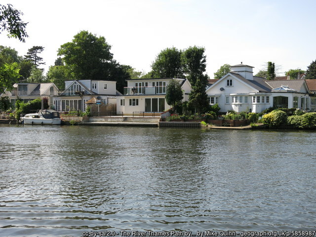 geograph-5858987-by-Mike-Quinn